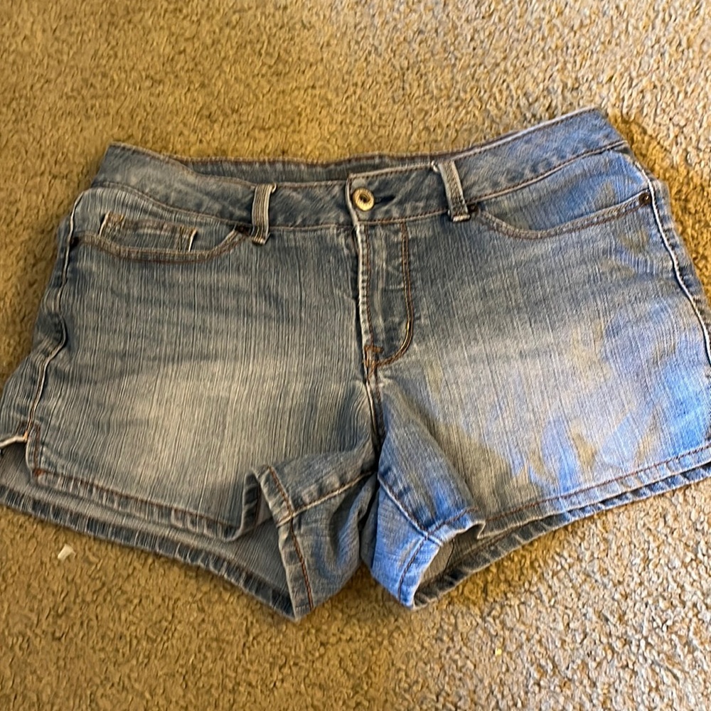 Ladies jean shorts